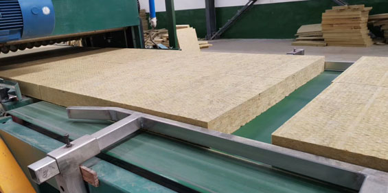 幕墻專(zhuān)用巖棉板